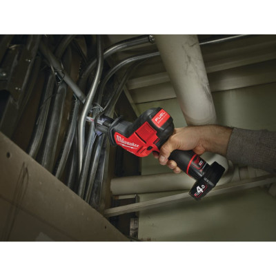 Сабельная пила аккумуляторная Milwaukee M12 CHZ-402C 4933500571