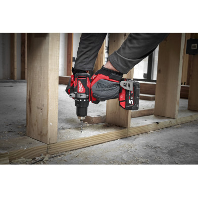 Дриль-шуруповерт ударний акумуляторний Milwaukee M18 BLPD2-502X 4933500775