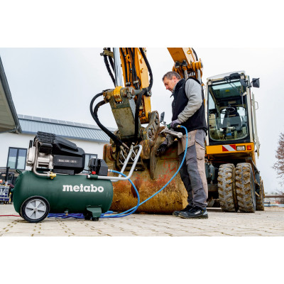 Компресор поршневий масляний Metabo Basic 400-50 V 601526000
