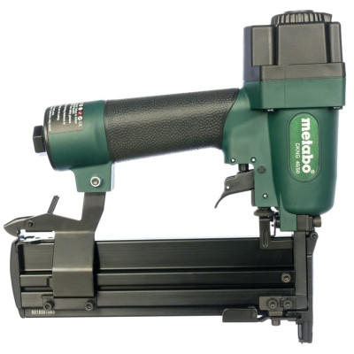 Скобо-гвоздезабивной пистолет пневматический Metabo DKNG 40/50 601562500