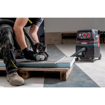 Угловая шлифмашина аккумуляторная Metabo W 18 L 9-125 Quick 602249840 без АКБ