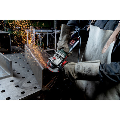 Кутова шліфмашина Metabo WE 19-125 Q M-Brush 613105000