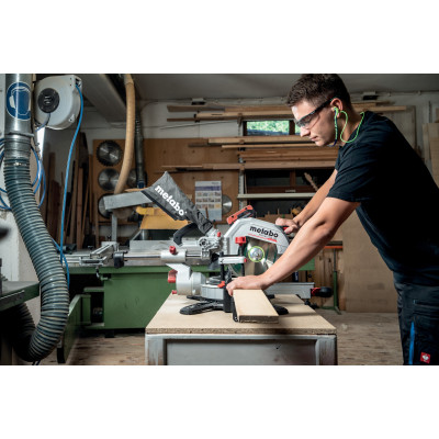 Торцювальна пила акумуляторна Metabo KGS 18 LTX BL 254 614254850 без АКБ