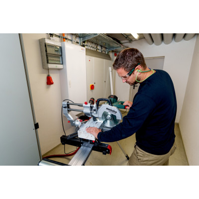 Торцювальна пила Metabo KGSV 254 MC 615254000