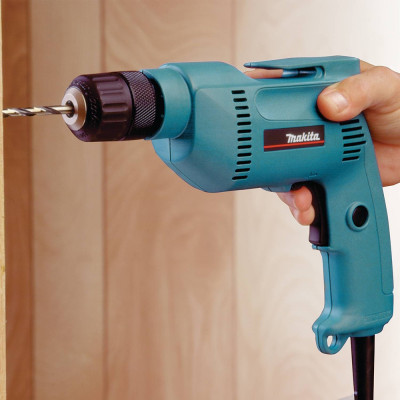 Дриль Makita 6408