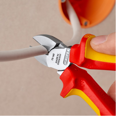 Бокорізи діелектричні хромовані KNIPEX 160 мм 70 06 160