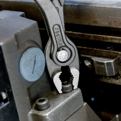 Клещи универсальные KNIPEX TwinGrip 150 мм 3-16 мм 82 02 150