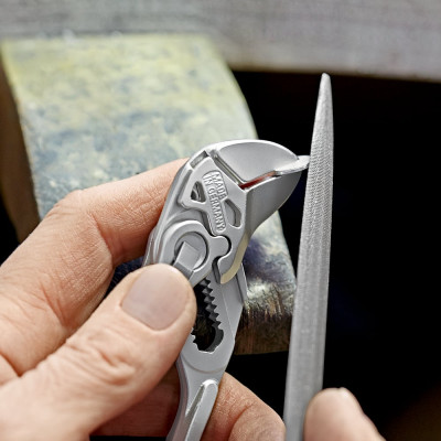 Кліщі переставні-гайковий ключ KNIPEX 125 мм 0-23 мм 86 03 125