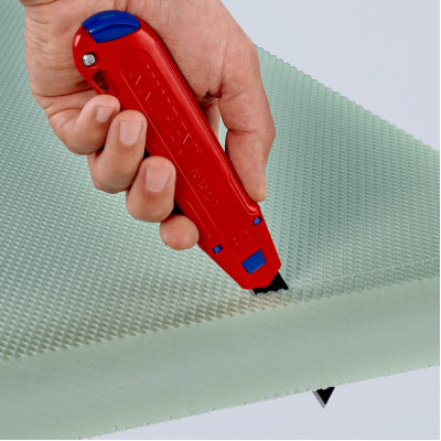 Нож сегментный KNIPEX CutiX 18 мм 90 10 165 BK