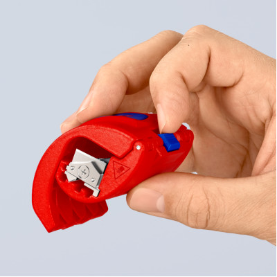 Труборез для пластиковых труб и уплотнительных втулок KNIPEX BiX 20-50 мм 90 22 10 BK