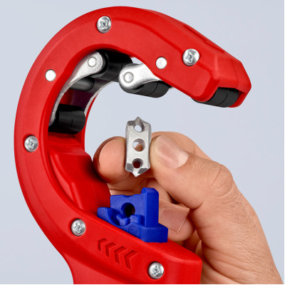 Труборез для пластиковых труб KNIPEX DP50 32, 40, 50 мм 90 23 01 BK