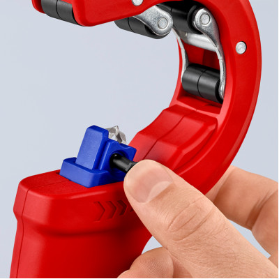 Труборез для пластиковых труб KNIPEX DP50 32, 40, 50 мм 90 23 01 BK