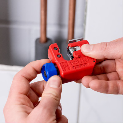 Труборез KNIPEX TubiX S 3-30 мм 90 31 01