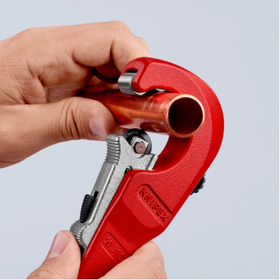 Труборіз для сталі та кольорових металів KNIPEX TubiX 6-35 мм 90 31 02 BK