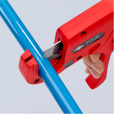 Труборез для полимерных труб KNIPEX 94 10 185