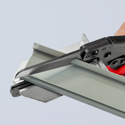 Ножиці для пластмаси та кабельних коробів KNIPEX 95 02 21