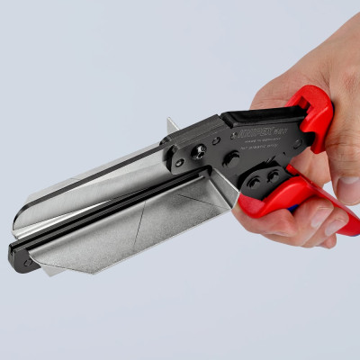 Ножиці для пластмаси та кабельних коробів KNIPEX 95 02 21
