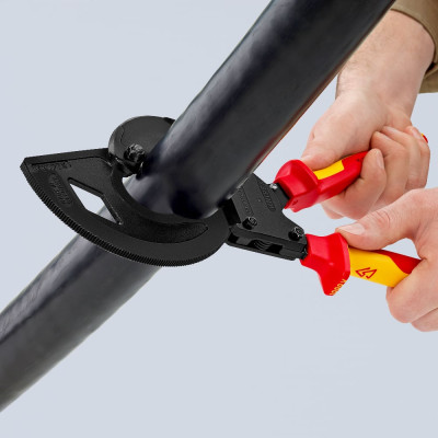 Кабелеріз діелектричний KNIPEX 320 мм 95 36 320