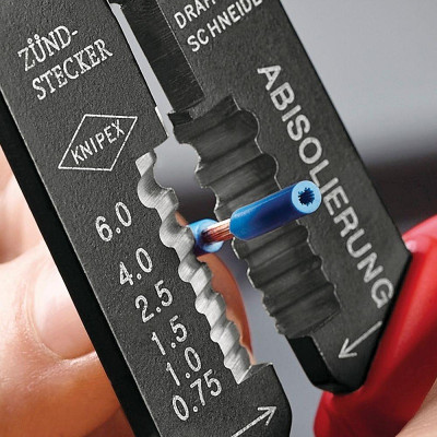 Кліщі універсальні для опресування та зачистки KNIPEX 0.5-6 кв.мм 97 22 240