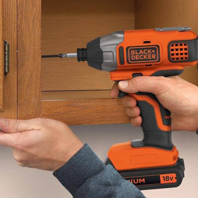 Набір акумуляторних інструментів BLACK+DECKER BCK21S1S