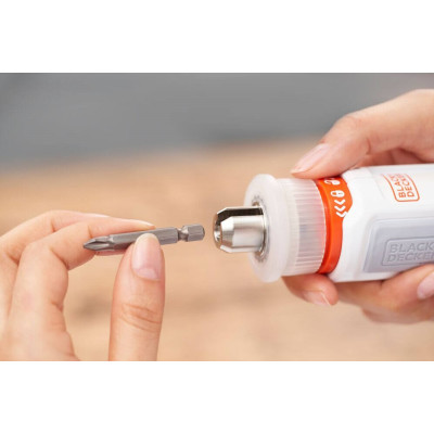 Акумуляторна викрутка BLACK+DECKER BCRTA01