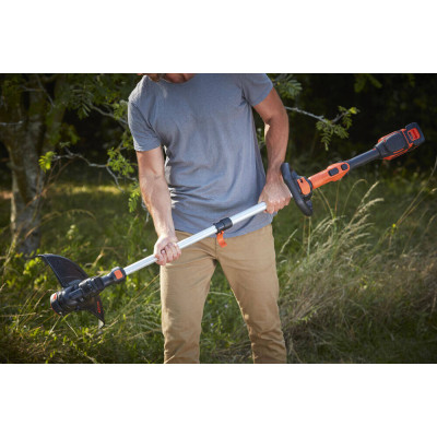 Триммер аккумуляторный BLACK+DECKER BCSTE636L1