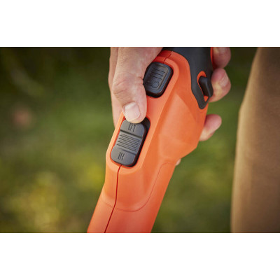 Триммер аккумуляторный BLACK+DECKER BCSTE636L1