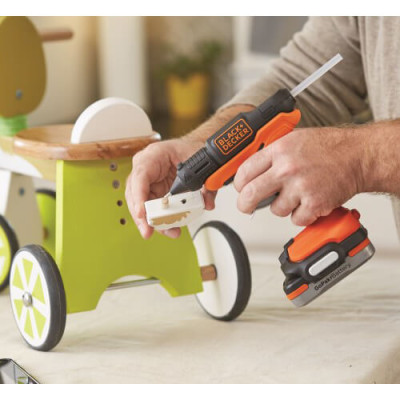 Пістолет клейовий акумуляторний BLACK+DECKER BDCGG12N без АКБ