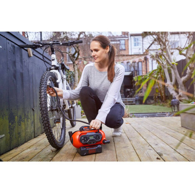 Компресор автомобільний акумуляторний BLACK+DECKER BDCINF18N