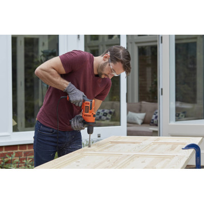 Дриль ударний BLACK+DECKER BEH200