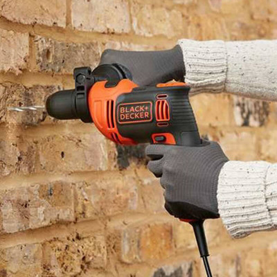Дриль ударний BLACK+DECKER BEH550K