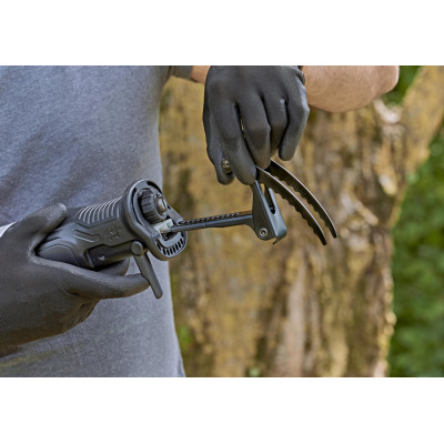 Шабельна пила BLACK+DECKER BES301K