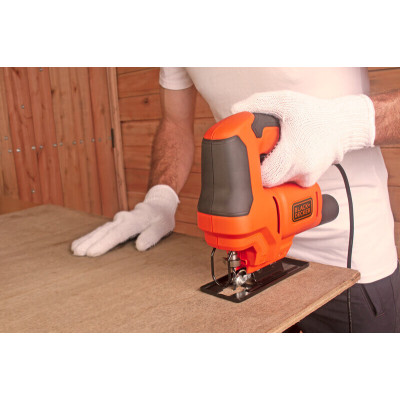 Лобзик електричний BLACK+DECKER BES603