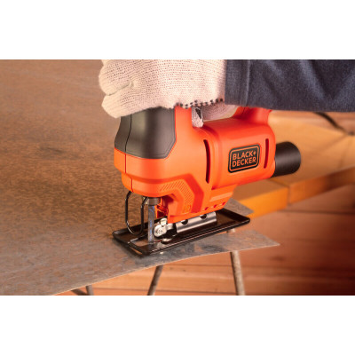 Лобзик електричний BLACK+DECKER BES603