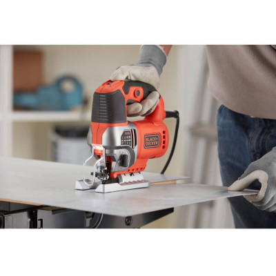 Лобзик електричний BLACK+DECKER BES610