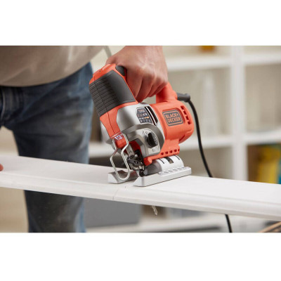 Лобзик електричний BLACK+DECKER BES610K
