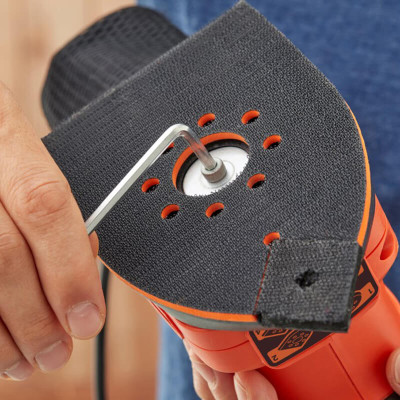 Вібраційна шліфмашина BLACK+DECKER BEW200