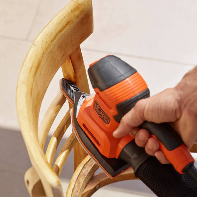 Вібраційна шліфмашина BLACK+DECKER BEW200