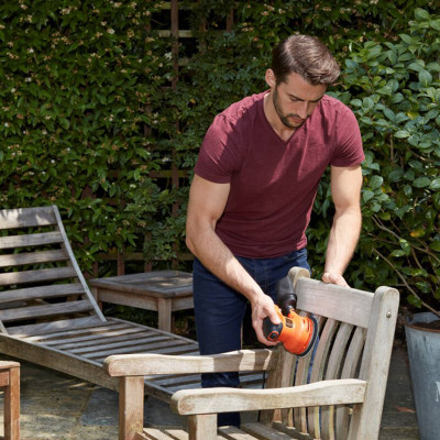 Ексцентрикова шліфмашина BLACK+DECKER BEW210