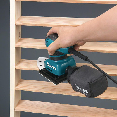 Вібраційна шліфмашина Makita BO4565