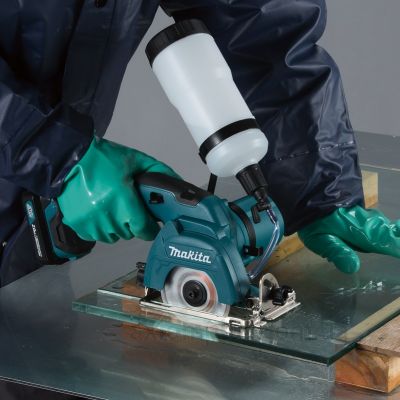Акумуляторна дискова пила Makita CC 301 DSAE