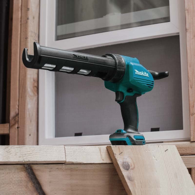 Пистолет для герметика аккумуляторный Makita CG100DZA без АКБ