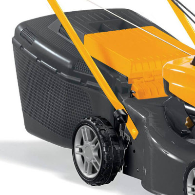 Газонокосарка бензинова самохідна STIGA Collector46S