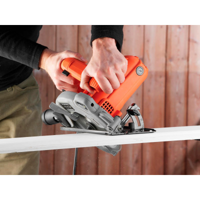 Дискова пила BLACK+DECKER CS1250L