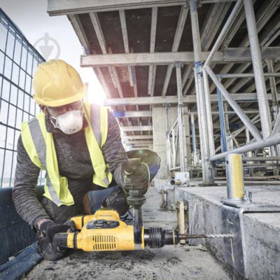 Відбійний молоток DeWALT D25810K