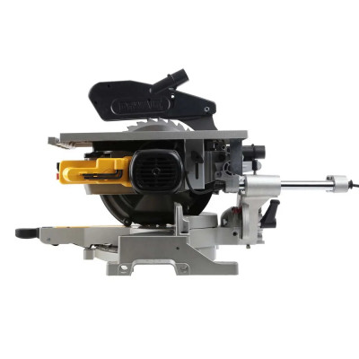 Торцовочно-циркулярная пила DeWALT D27111