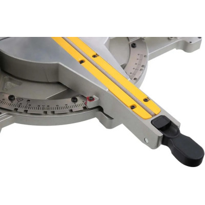 Торцовочно-циркулярная пила DeWALT D27111
