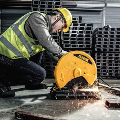 Монтажная пила DeWALT D28730