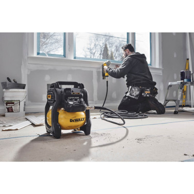 Компресор акумуляторний DeWALT DCC1018N без АКБ