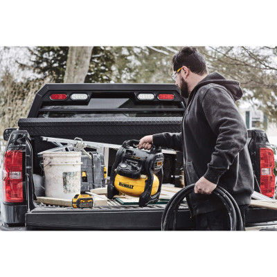 Компресор акумуляторний DeWALT DCC1018N без АКБ